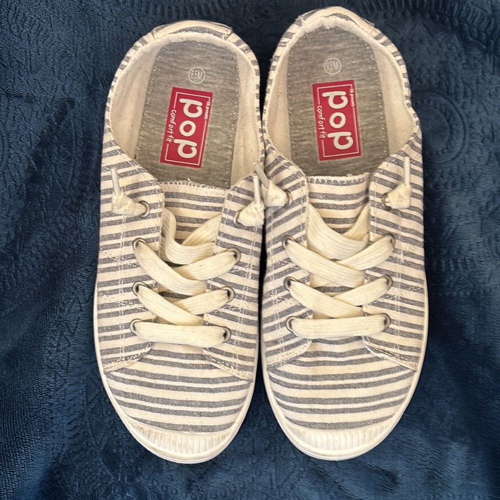 Pop Women’s Striped Gray and White Sneakers Calm size 8.5 - Picture 2 of 8